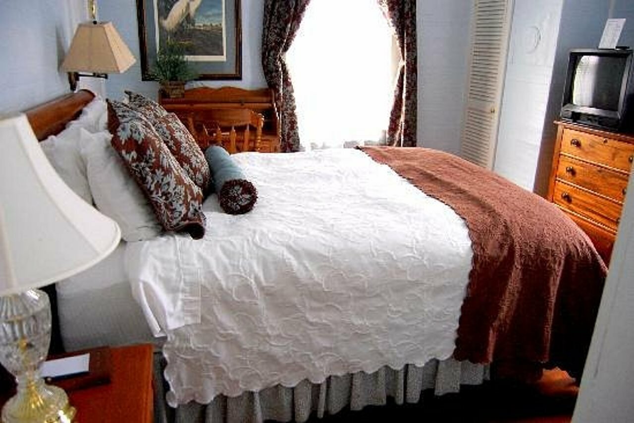 Фото Coombs Inn & Suites