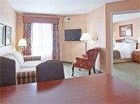 Фото Grandstay Residential Suites Hotel - Sheboygan