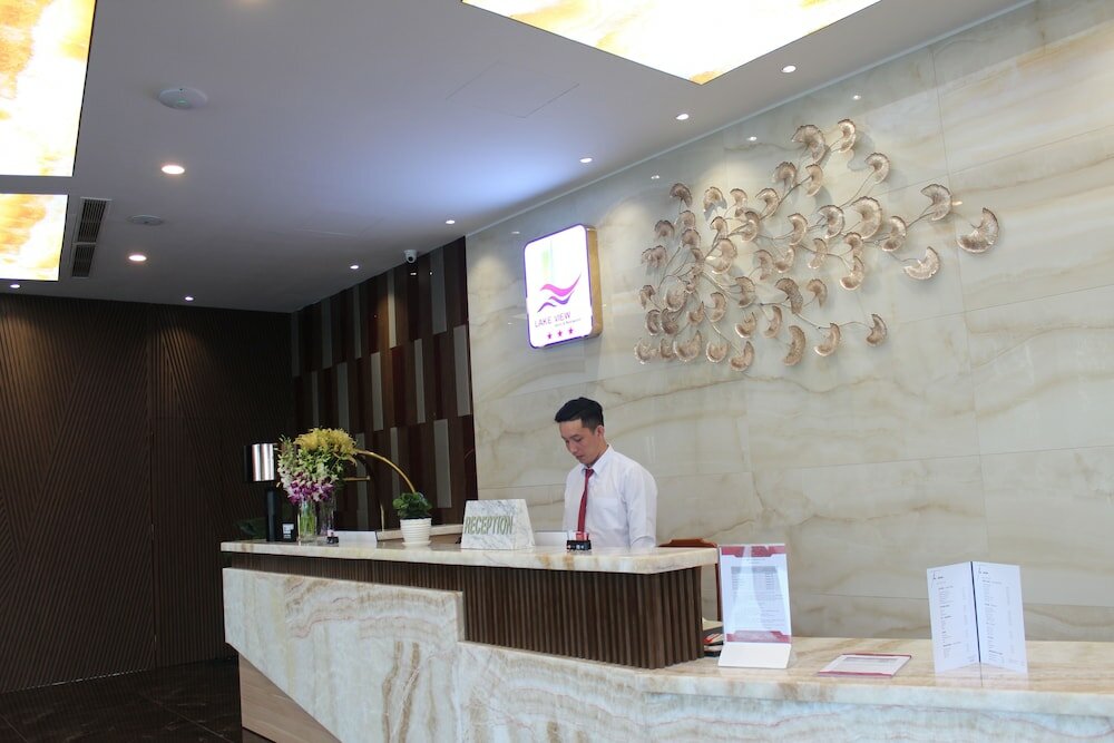 Фото Lake View Hotel