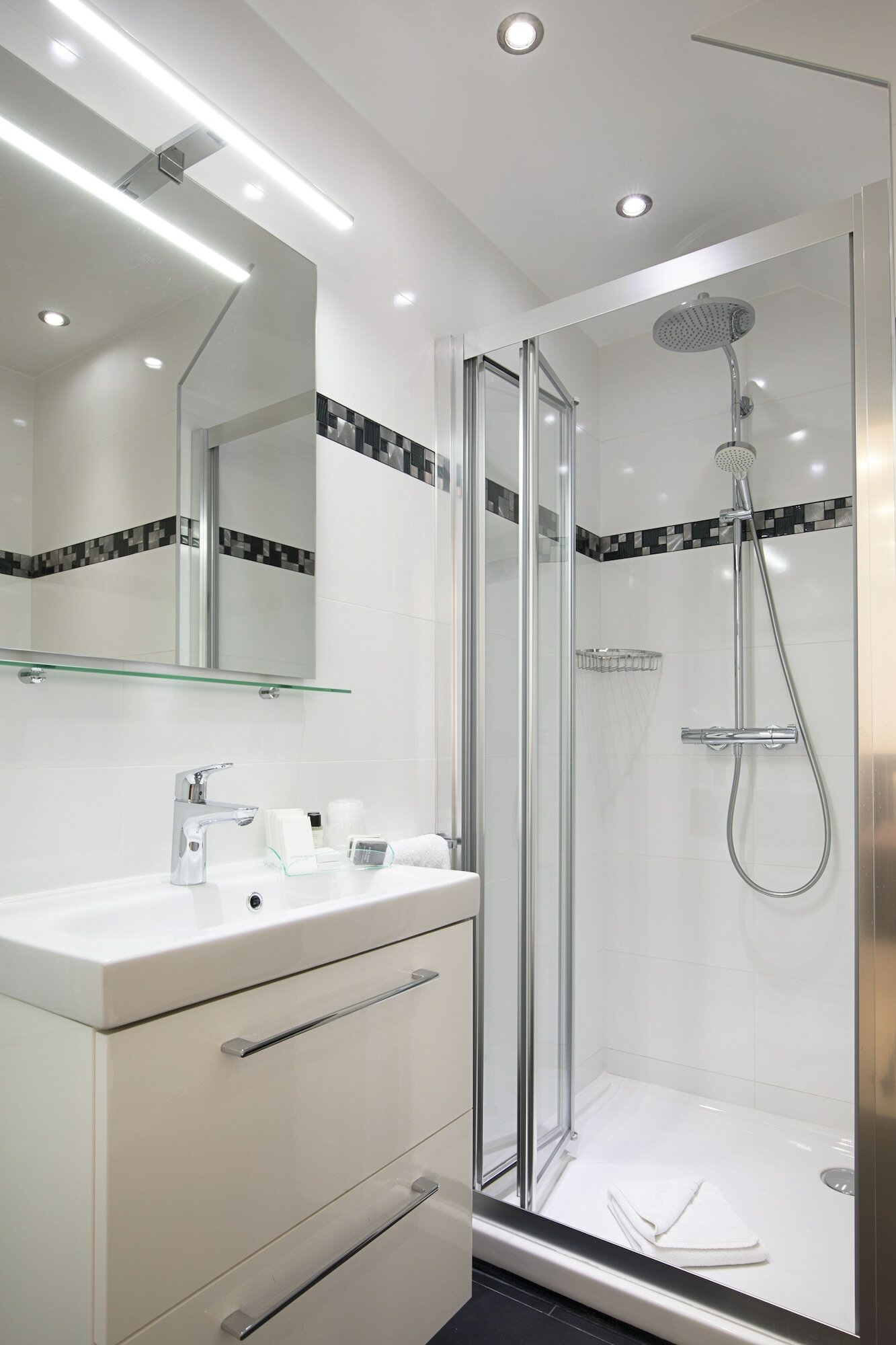 Фото H& xF4; tel de L'Horloge