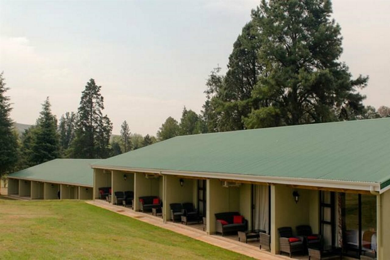 Фото Gooderson Monks Cowl Golf Resort