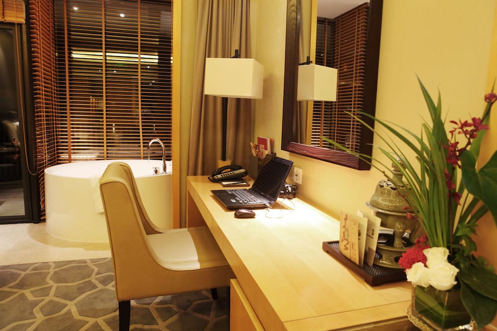 Фото CiXi Hangzhou Bay Hotel