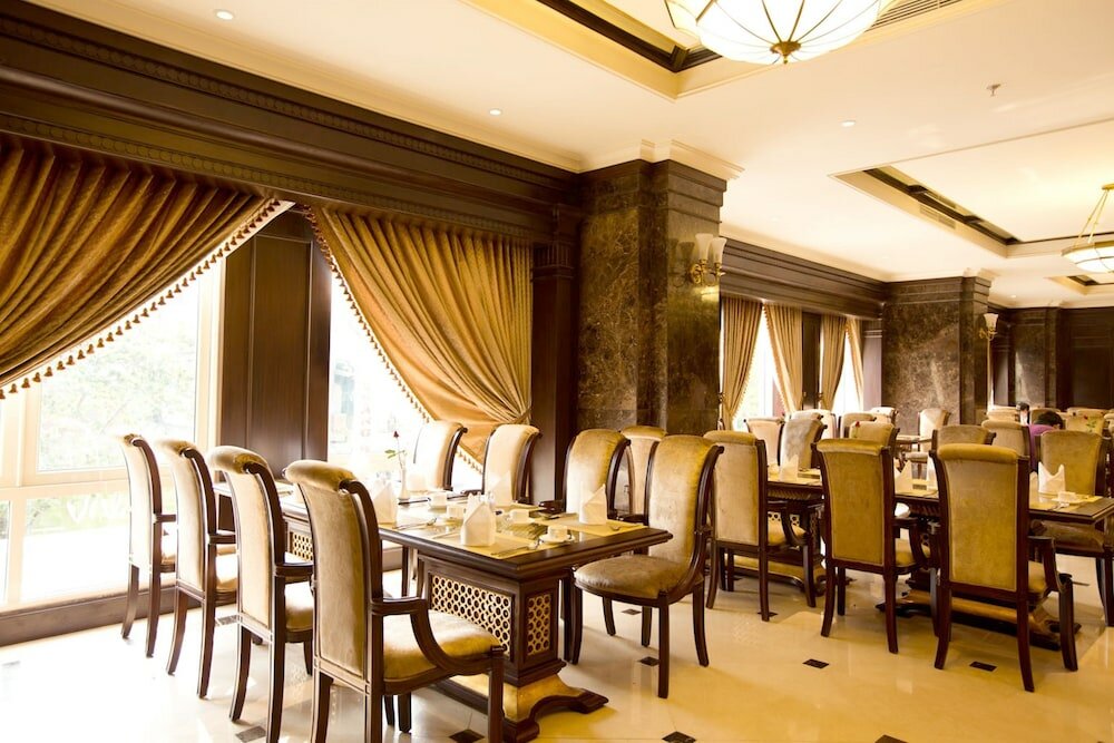 Фото Eldora Hotel