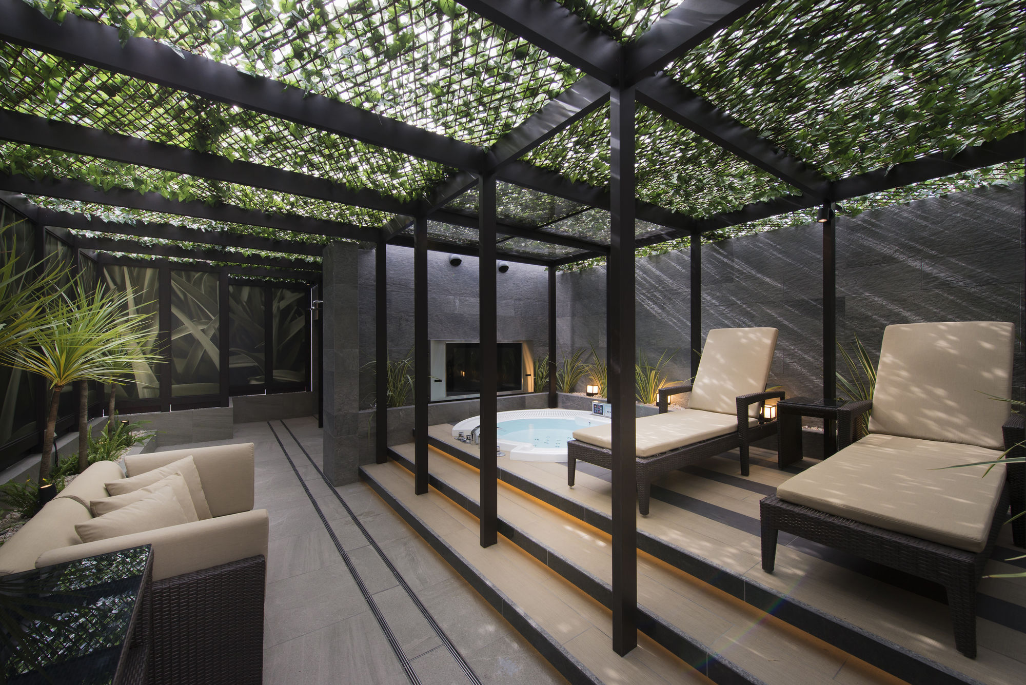 Фото MeguroHolic Hotel