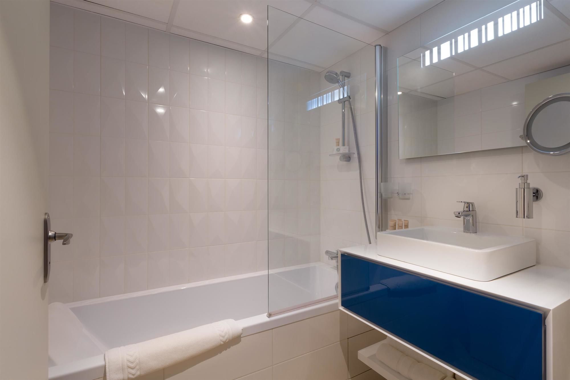 Фото Hôtel Le Rive Droite & SPA