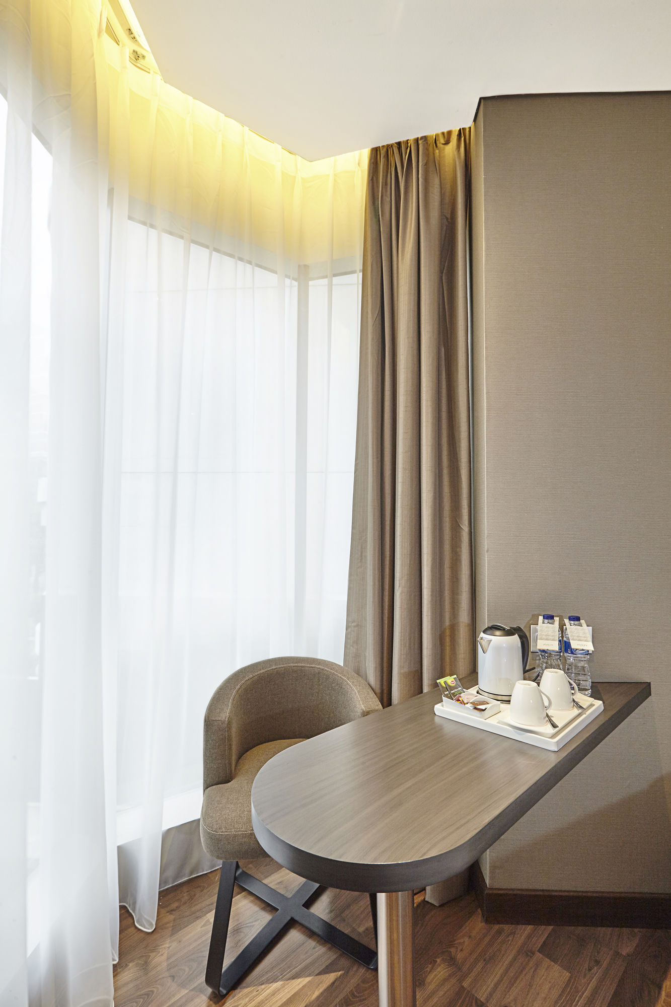 Фото Ashley Wahid Hasyim