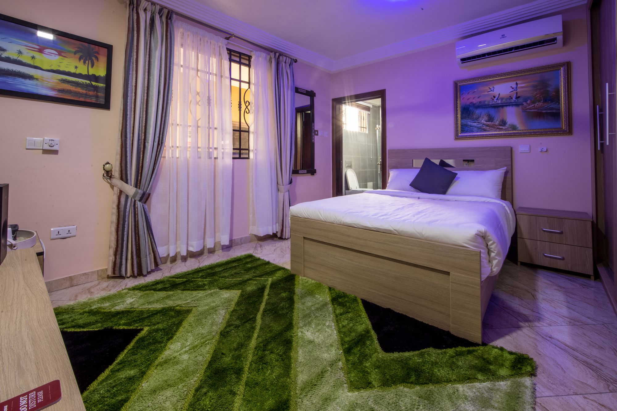 Фото отеля 3