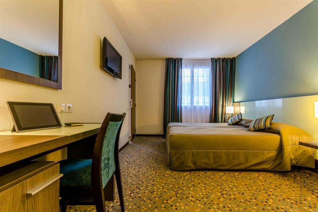 Фото Hotel Miramont