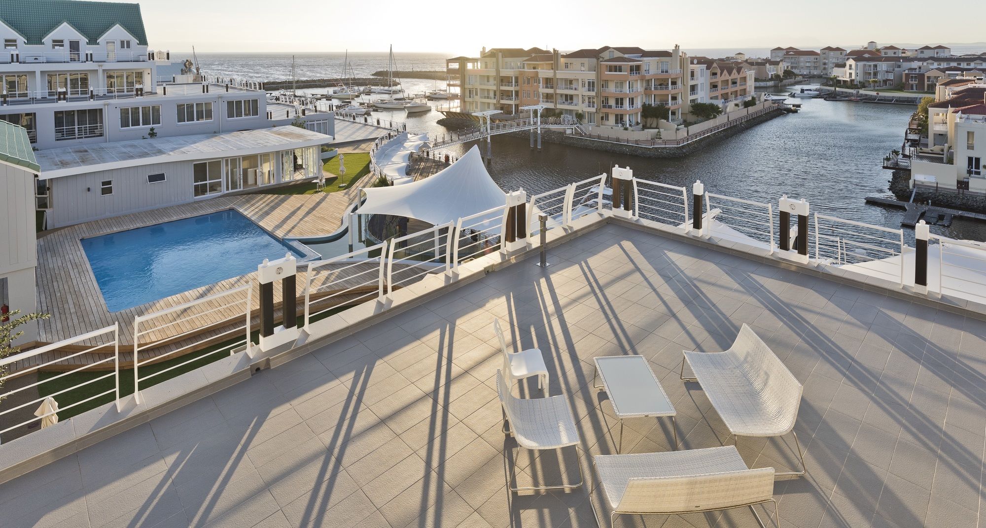 Фото Krystal Beach Hotel