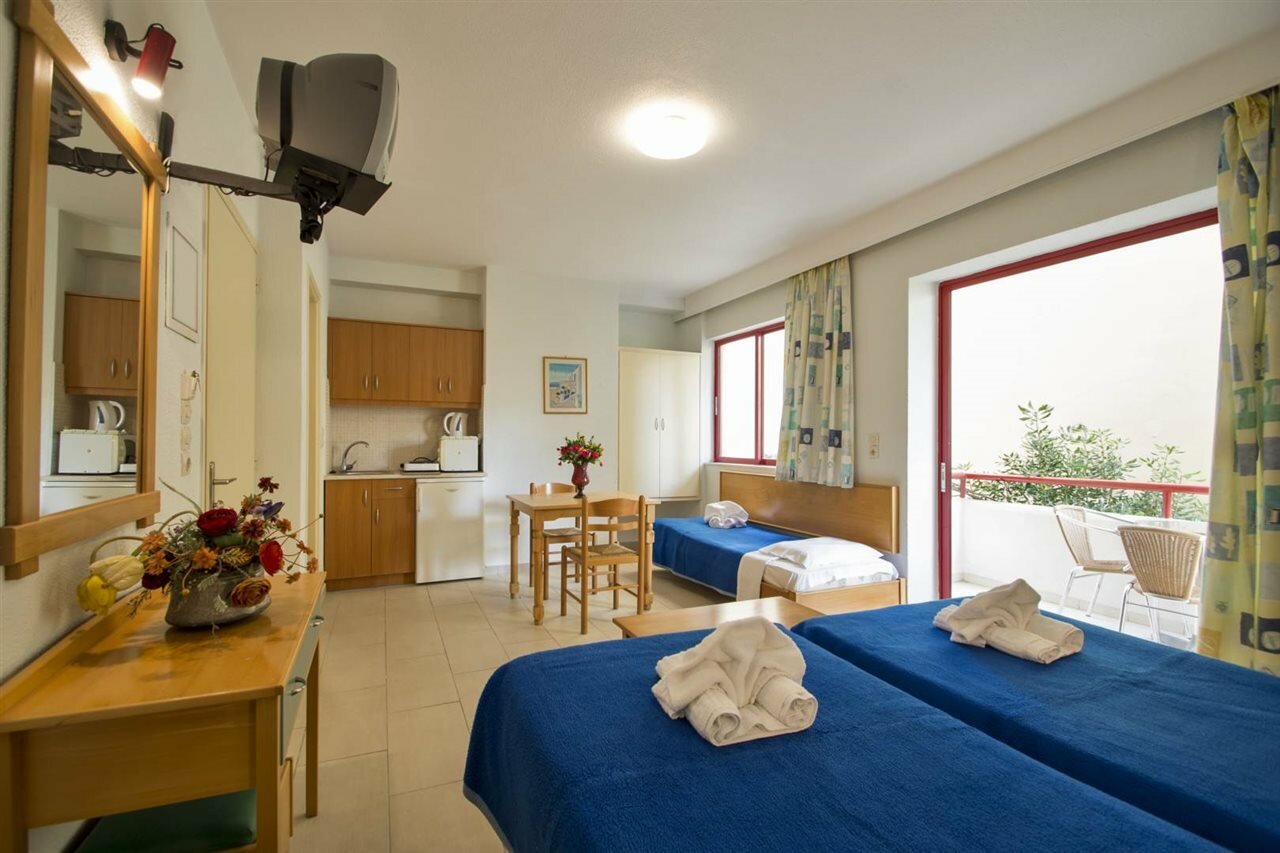 Фото Erato Studios & Apartments