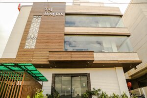 Гостиница Hotel Taj Heights в Агре