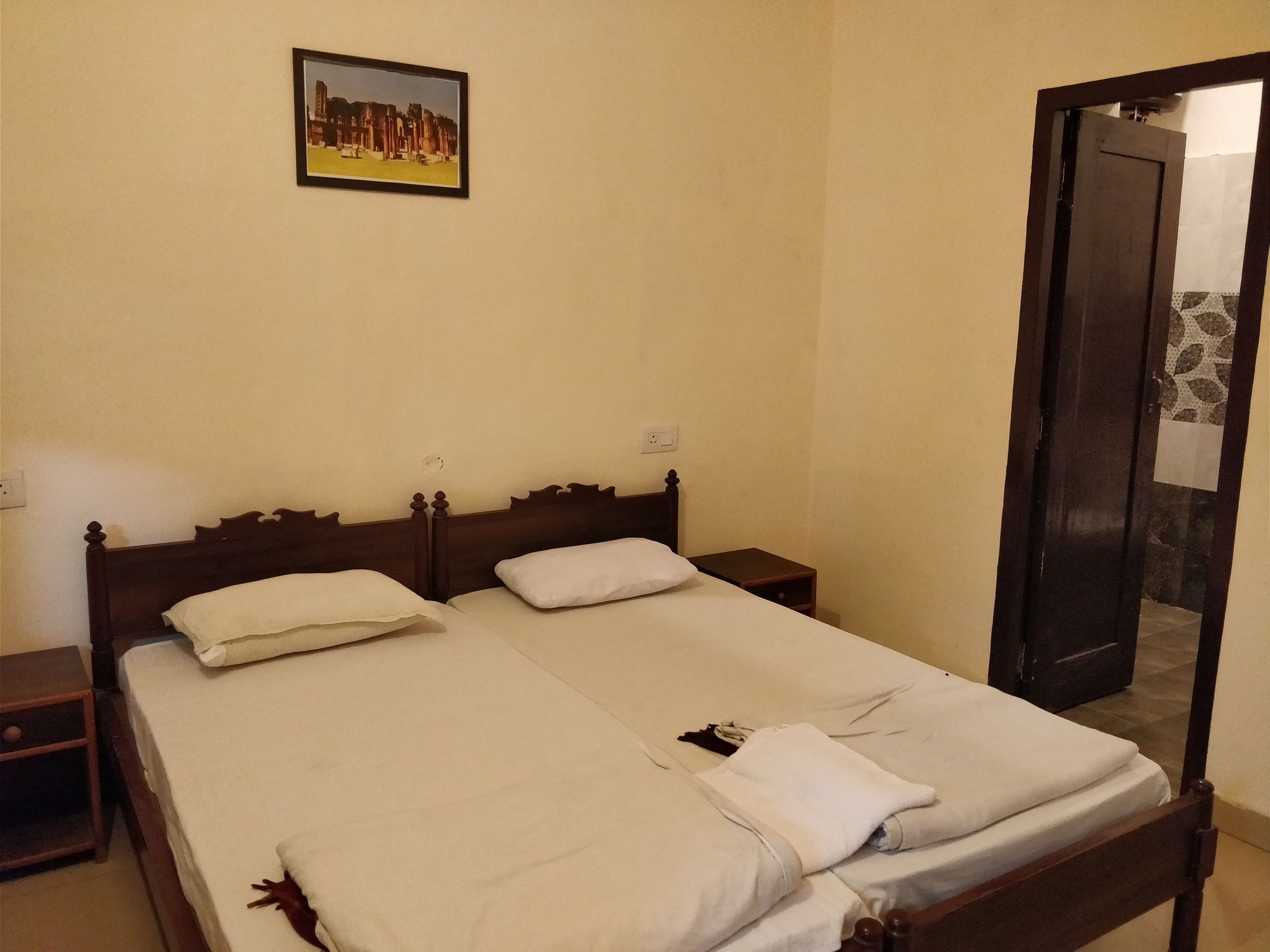 Фото Central Hotel