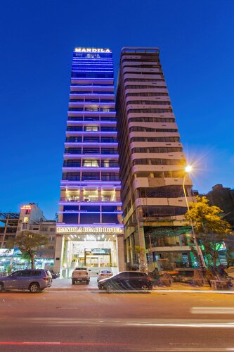 Внешний вид отеля Mandila Beach Hotel DaNang в Дананге, фото 1