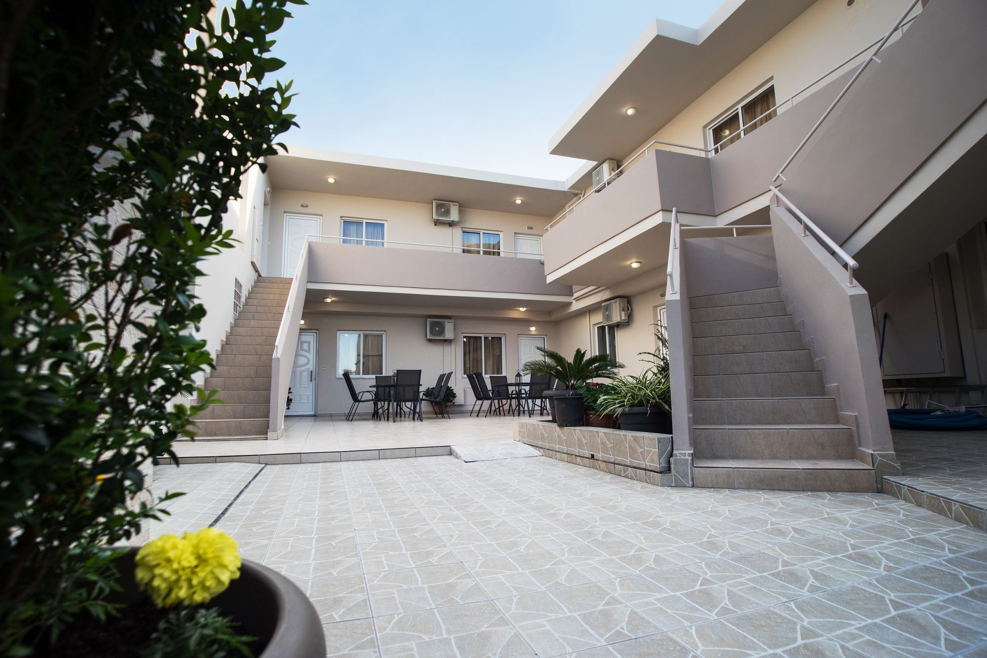 Фото Naiades Luxury Apartments