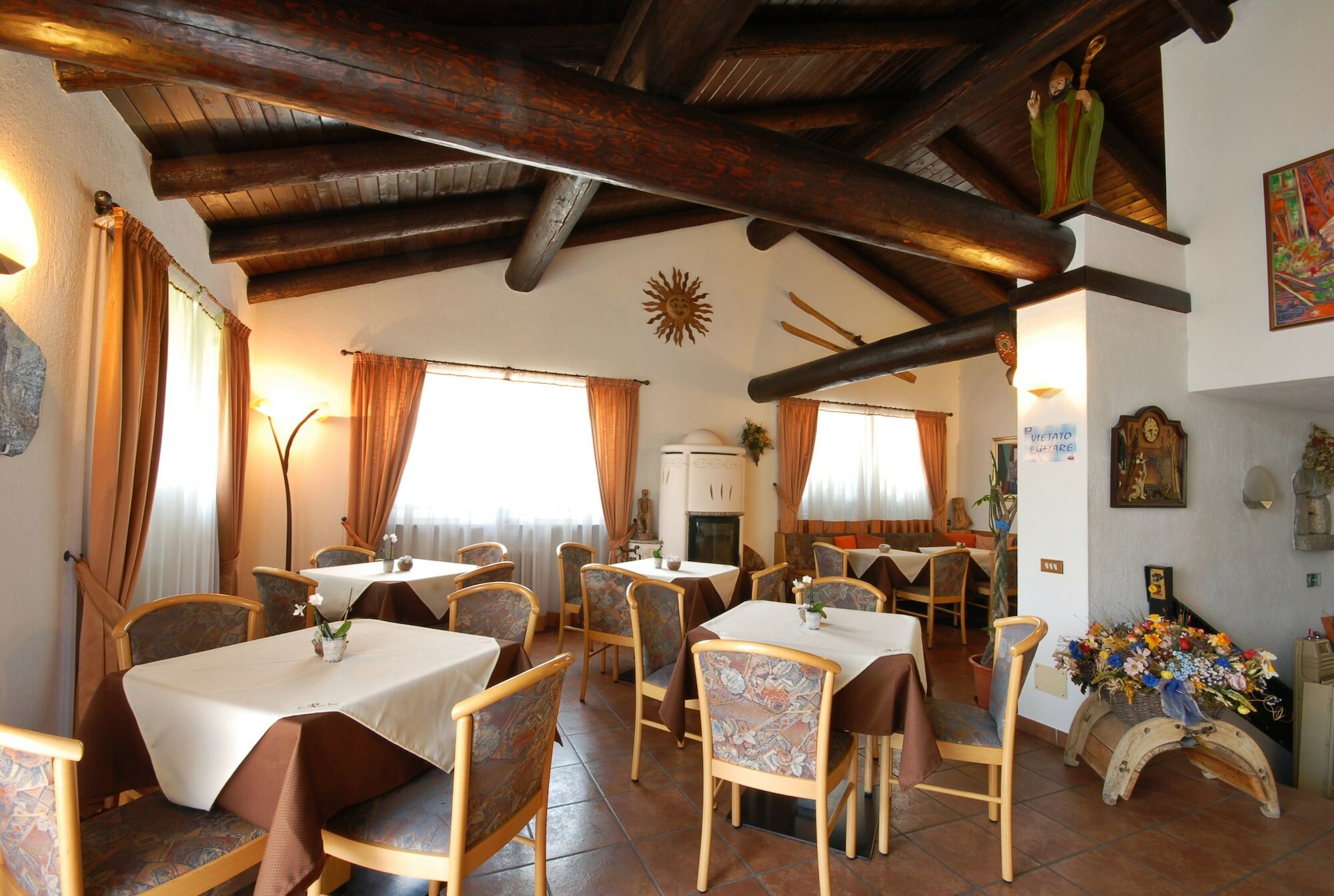 Фото La Roche Hotel Appartments