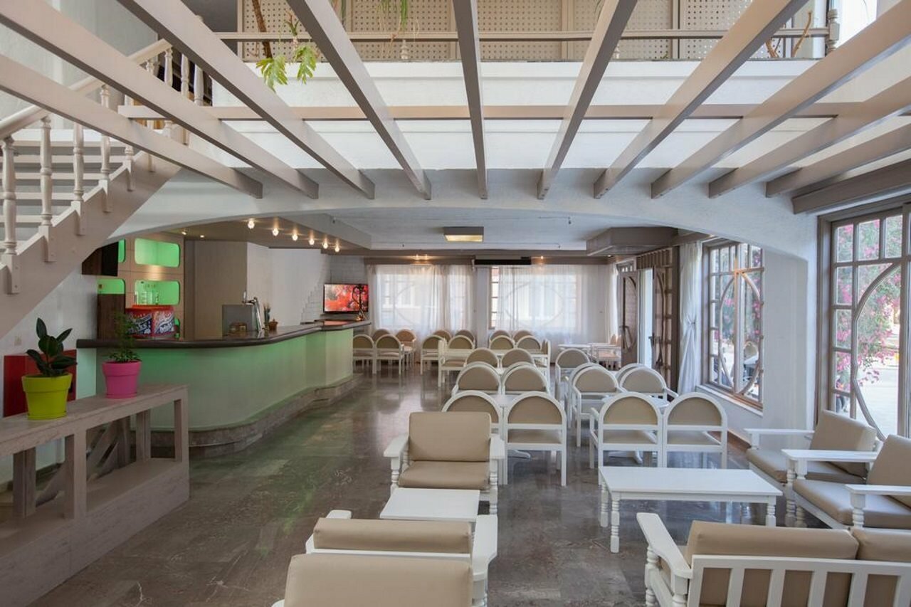 Фото Apollon Hotel