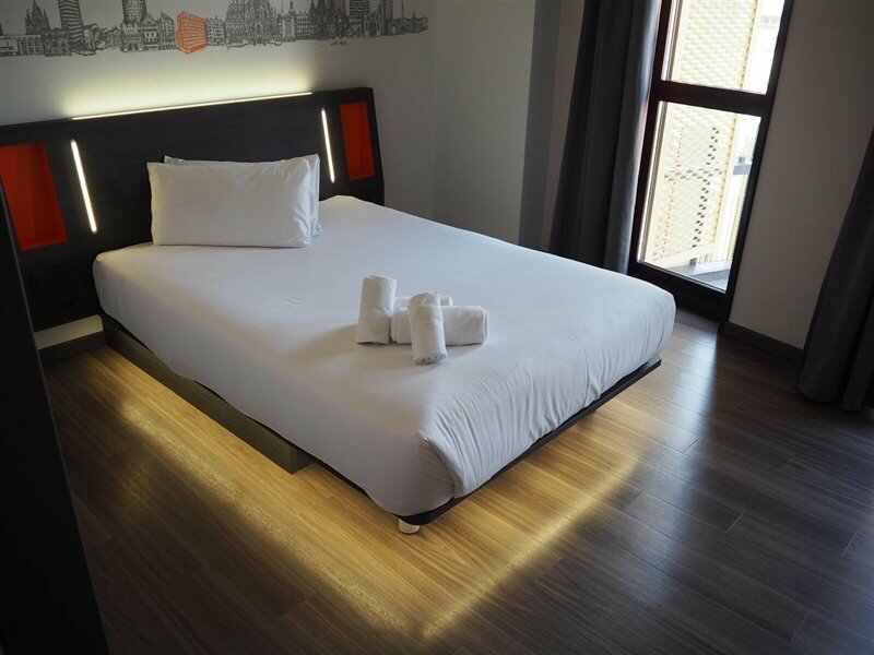 Фото EasyHotel Barcelona Fira
