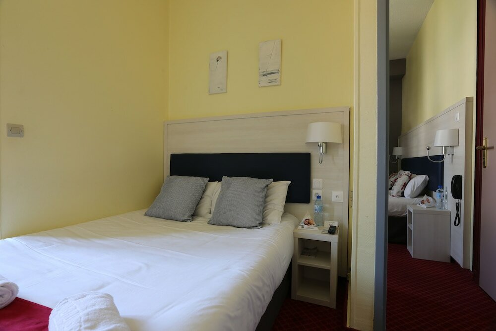 Фото Brit Hotel Bleu Nuit