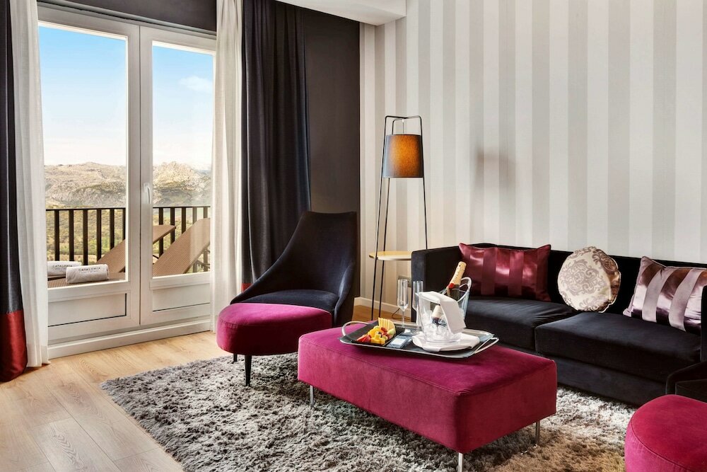 Фото Catalonia Reina Victoria