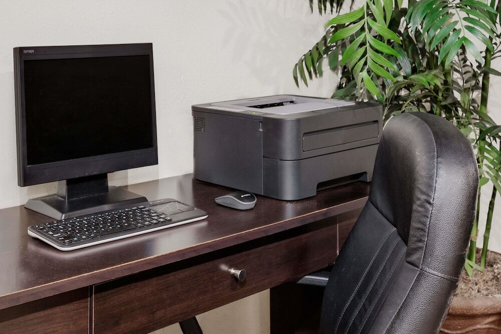 Фото Howard Johnson by Wyndham Scott Lafayette