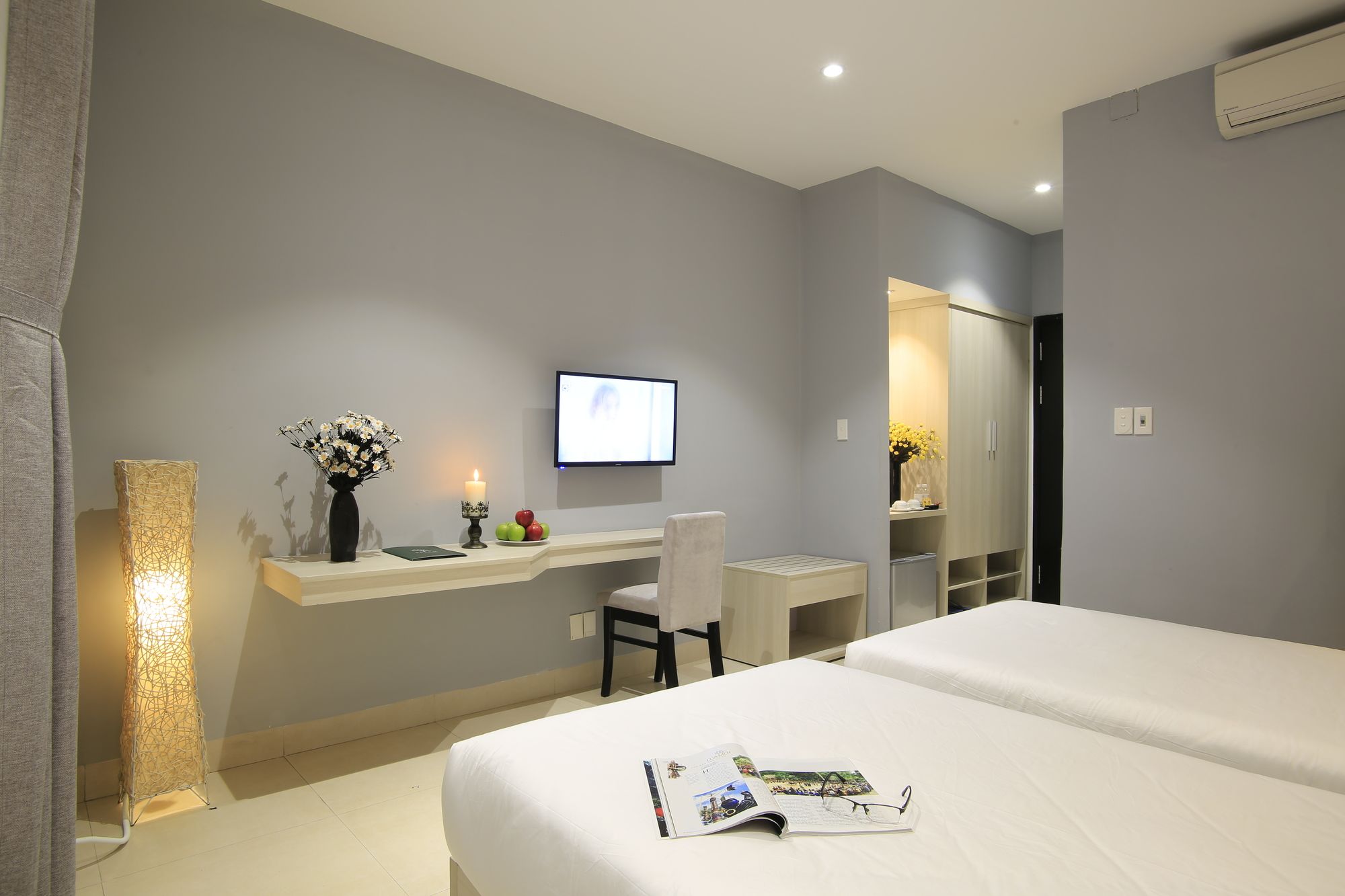 Фото Salem Riverside Hotel