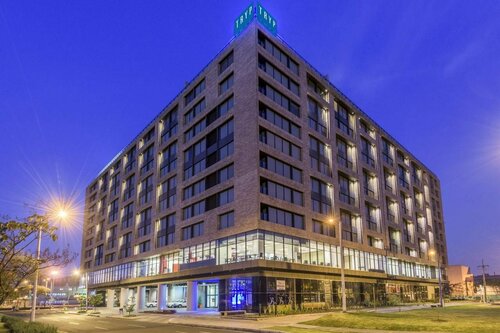 Внешний вид отеля Fairfield by Marriott Bogota Embajada в Боготе, фото 5