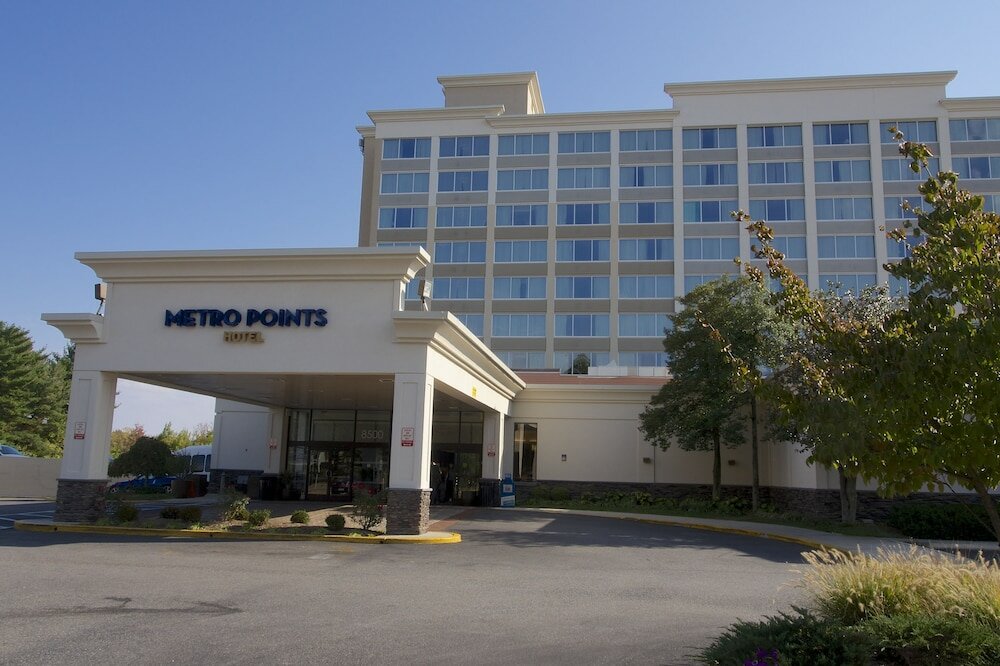 Фото Metro Points Hotel