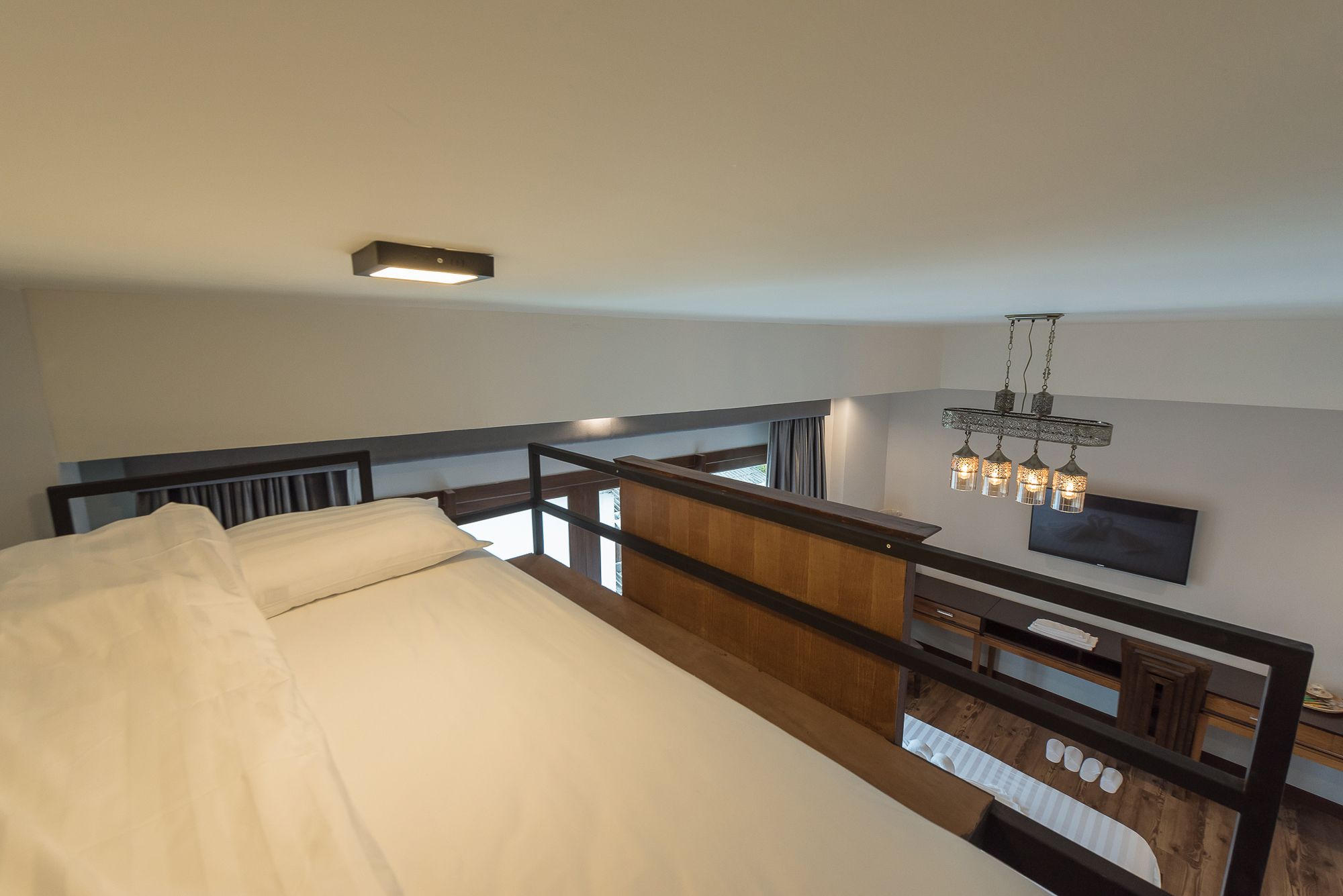 Фото 33 Poshtel - Adults Only