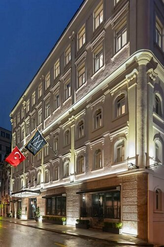 Гостиница ‪The Galata Istanbul Hotel MGallery‬ в Бейоглу