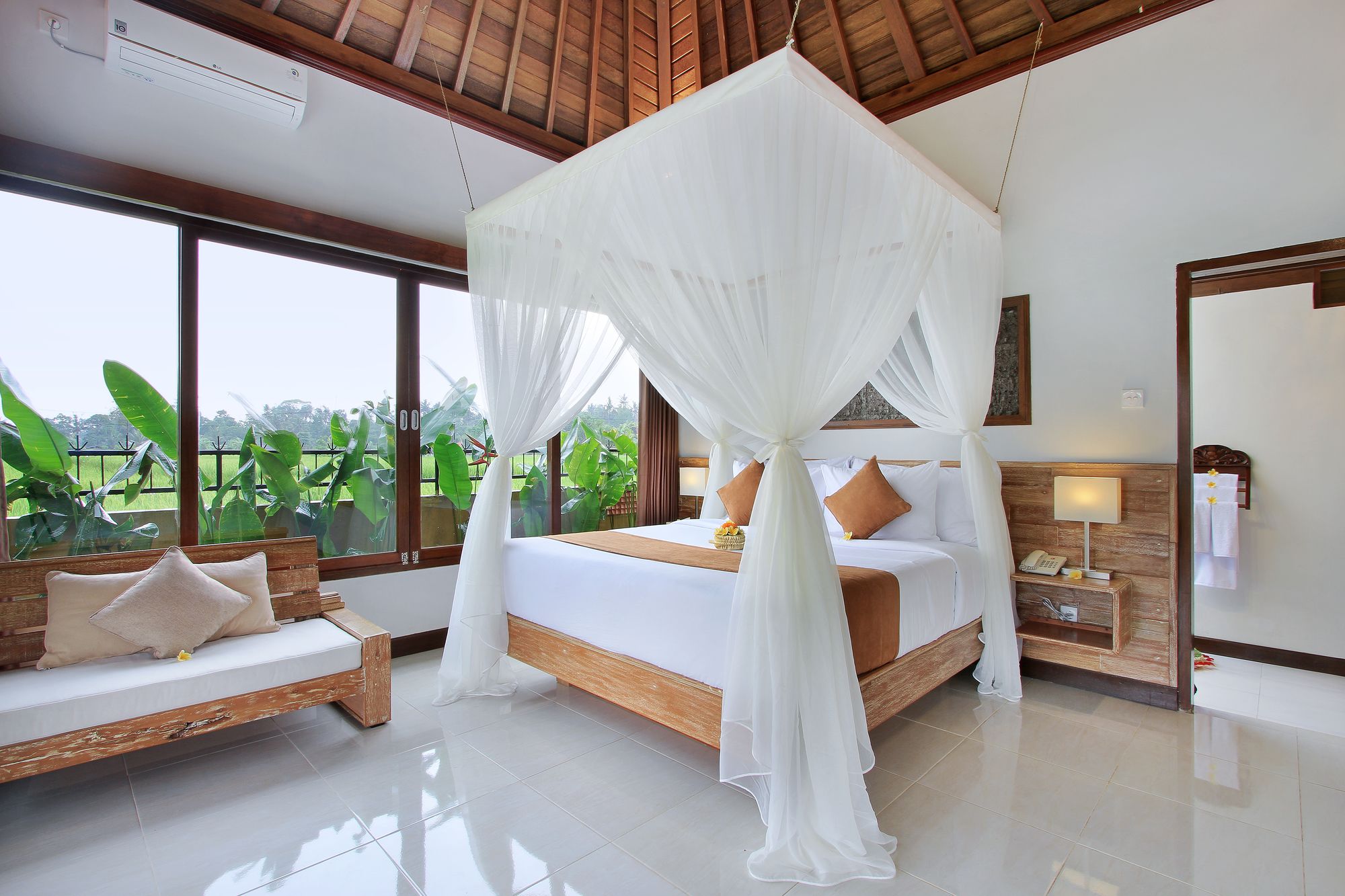 Фото Candy Villa by Pramana Villas