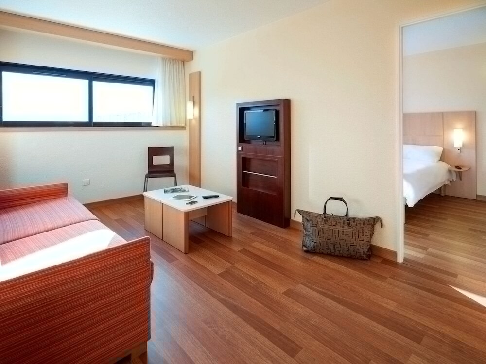 Фото Ibis Site du Futuroscope