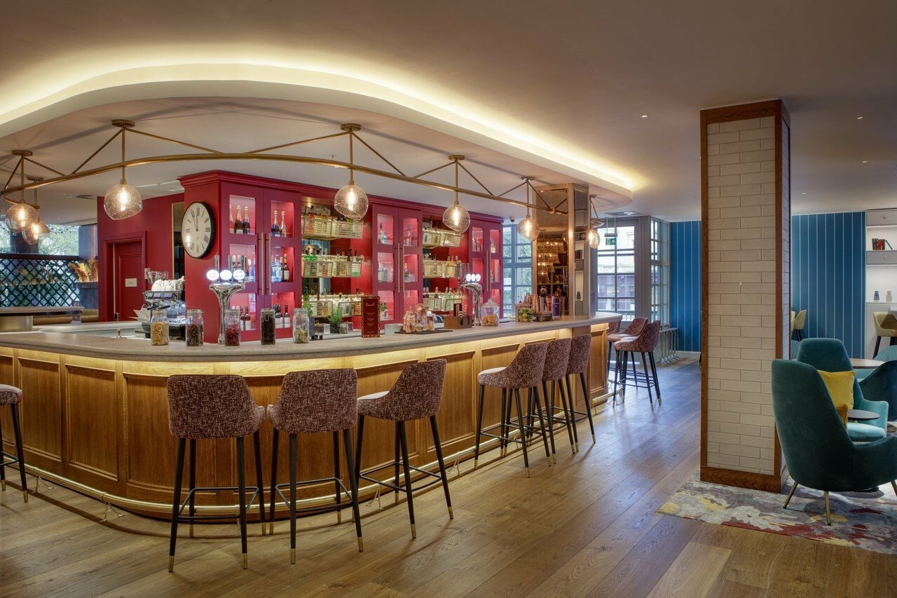 Фото DoubleTree by Hilton Bath