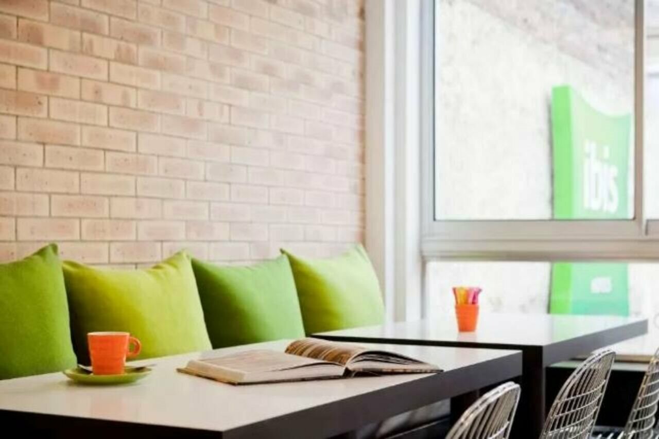 Фото Ibis Styles Buttes Chaumont