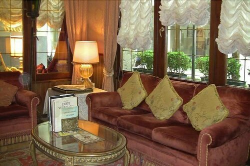 Гостиница Lisbona в Венеции