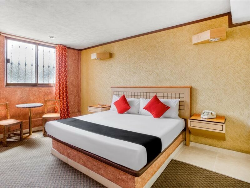 Фото Valencia Hotel