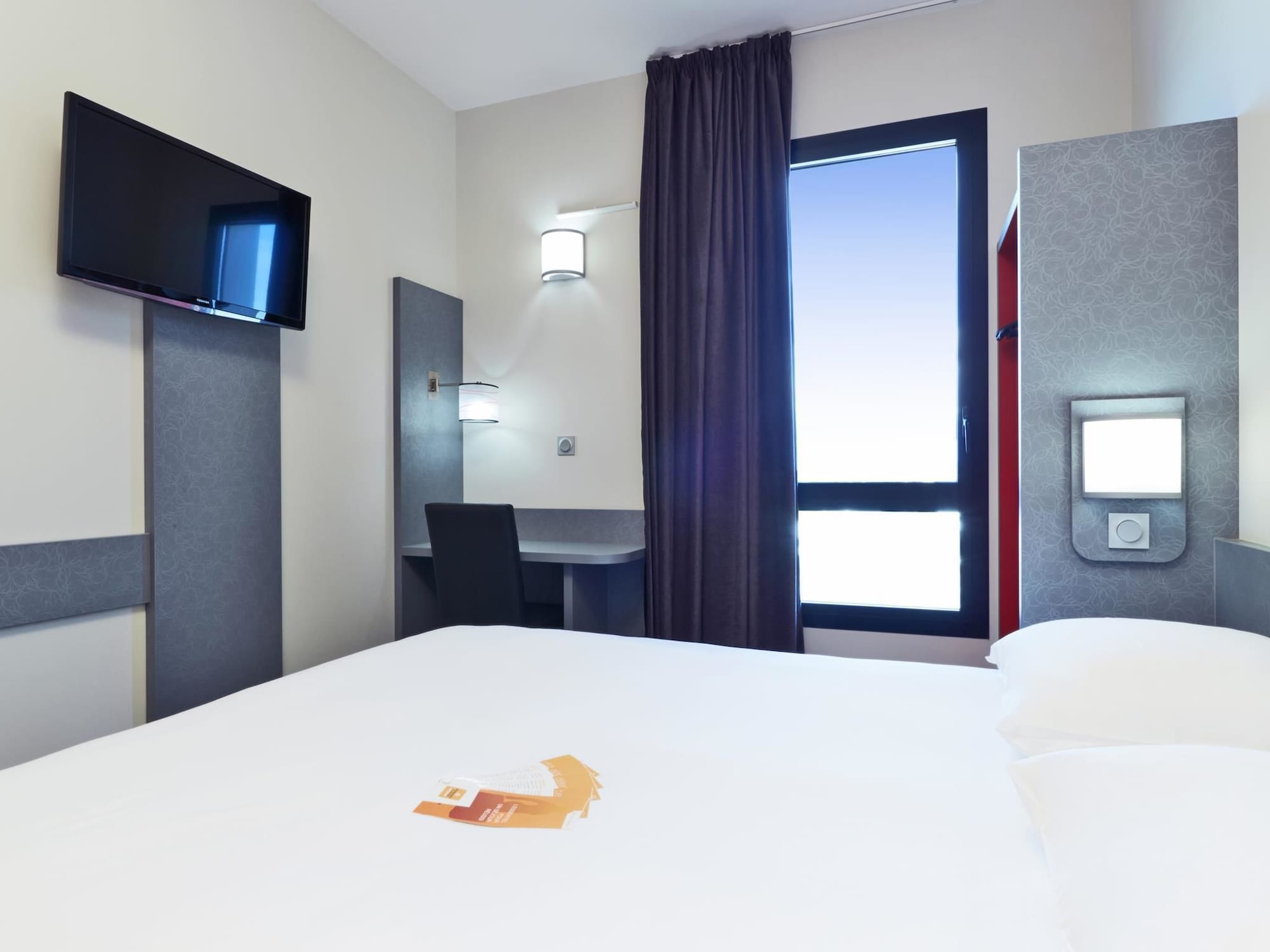 Фото Première Classe Lyon Est - Saint-Priest Eurexpo