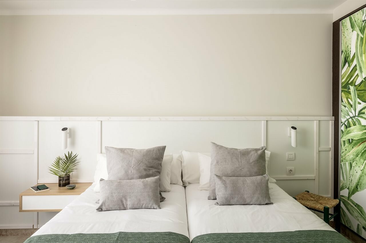 Фото Aqua Hotel Bertran Park