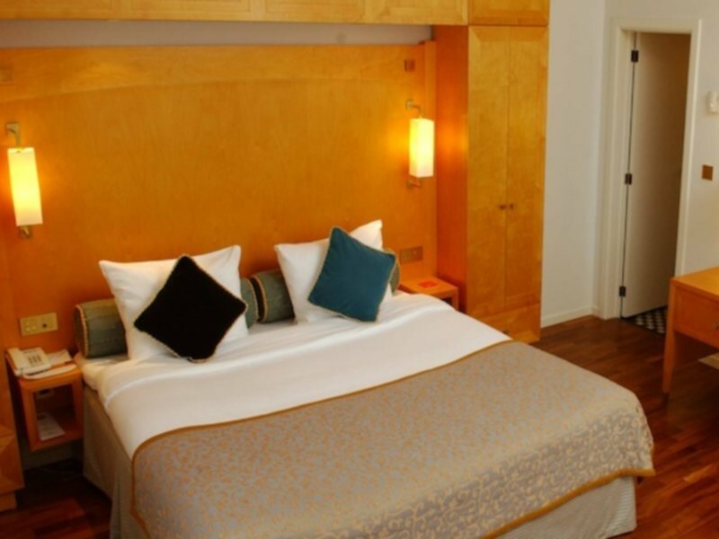 Фото DoubleTree by Hilton Brussels City