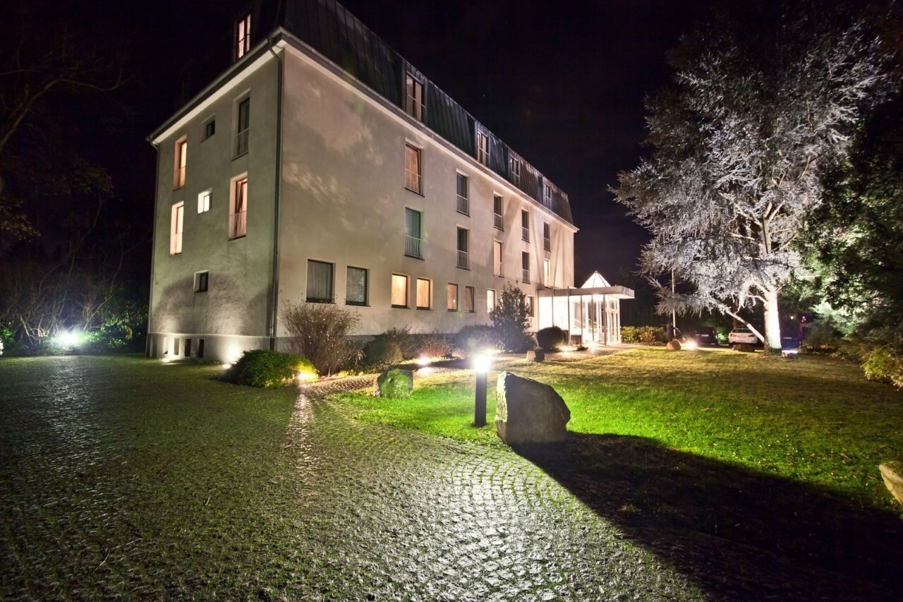 Фото Select Hotel Silence Garden Köln