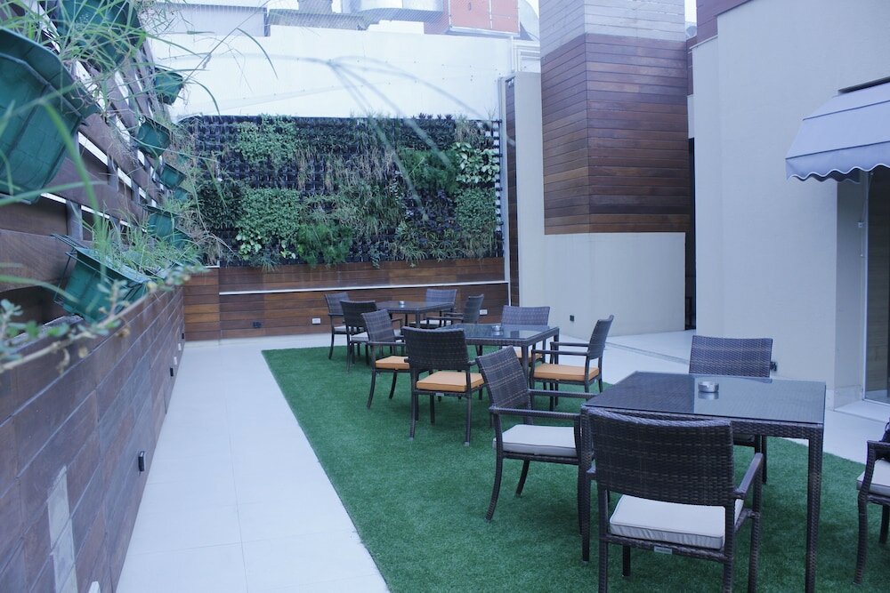 Фото Hotel Swati Deluxe