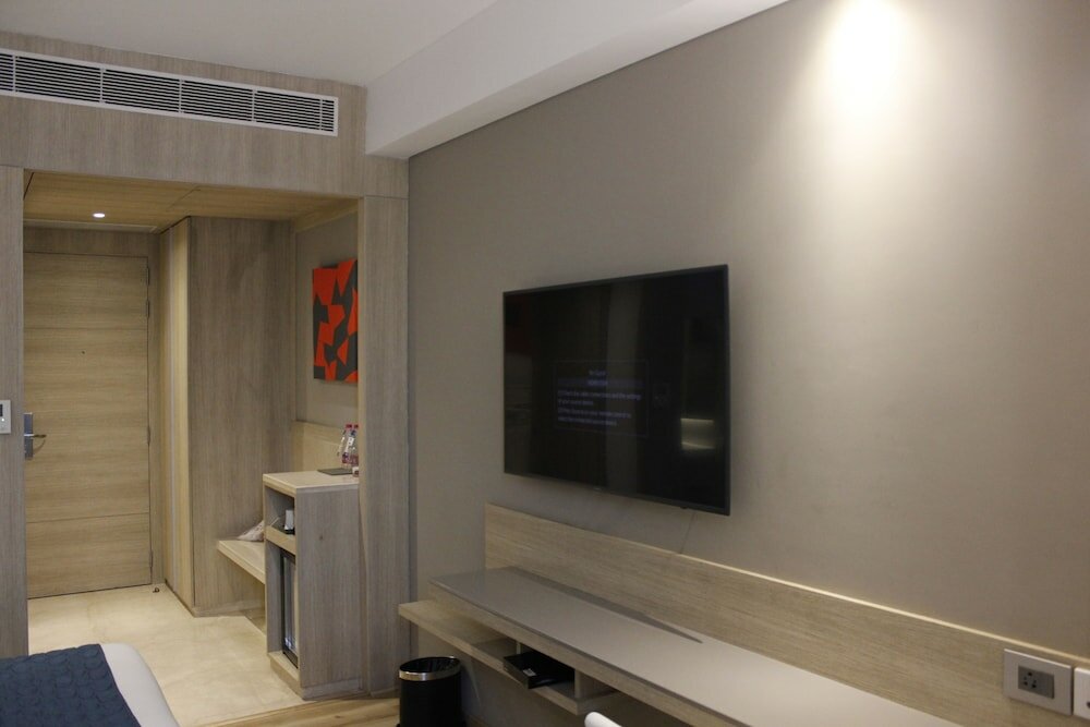 Фото Hotel Swati Deluxe