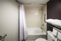 Фото Crowne Plaza Saddle Brook, an Ihg Hotel