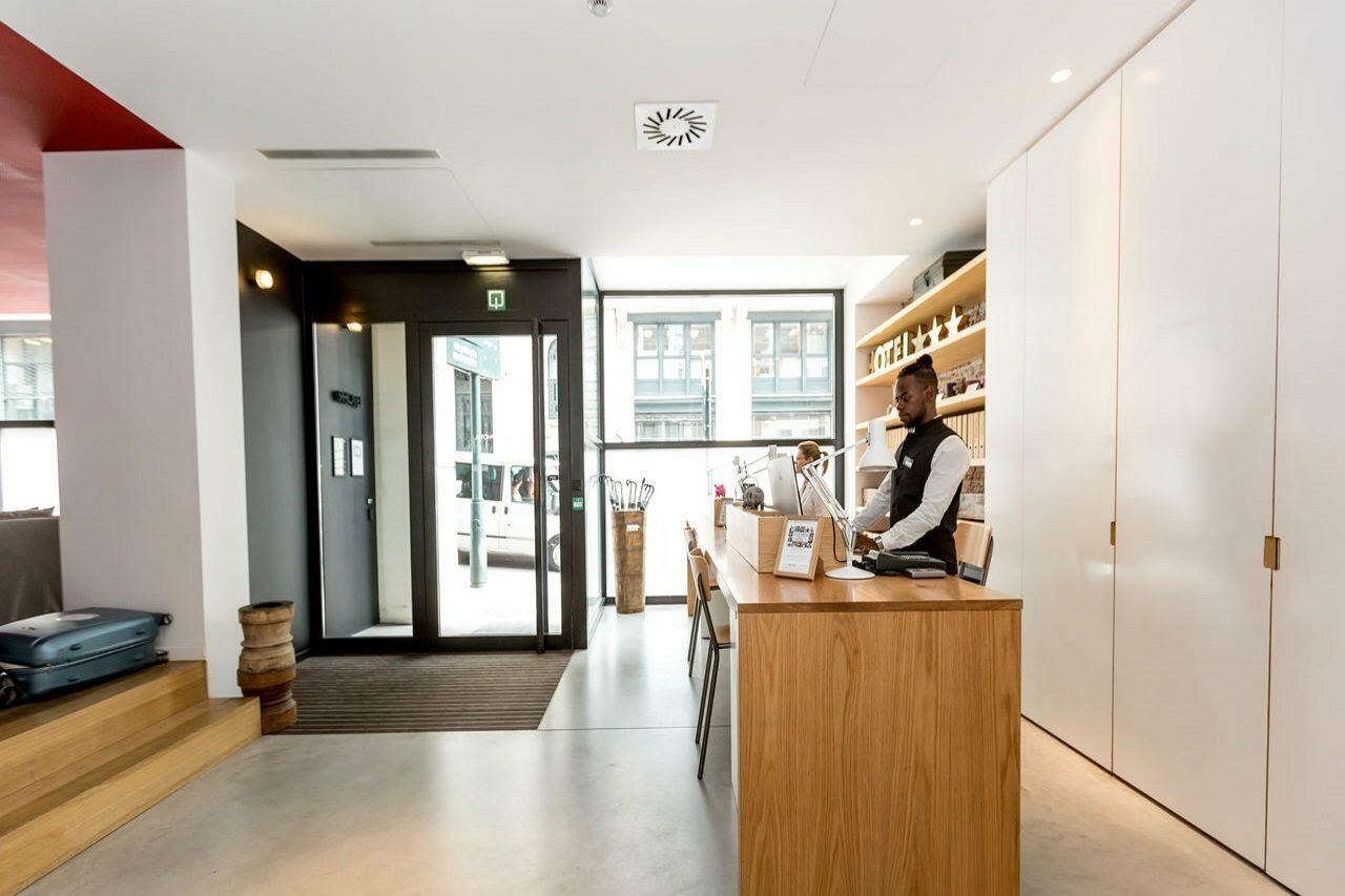 Фото 9Hotel Central