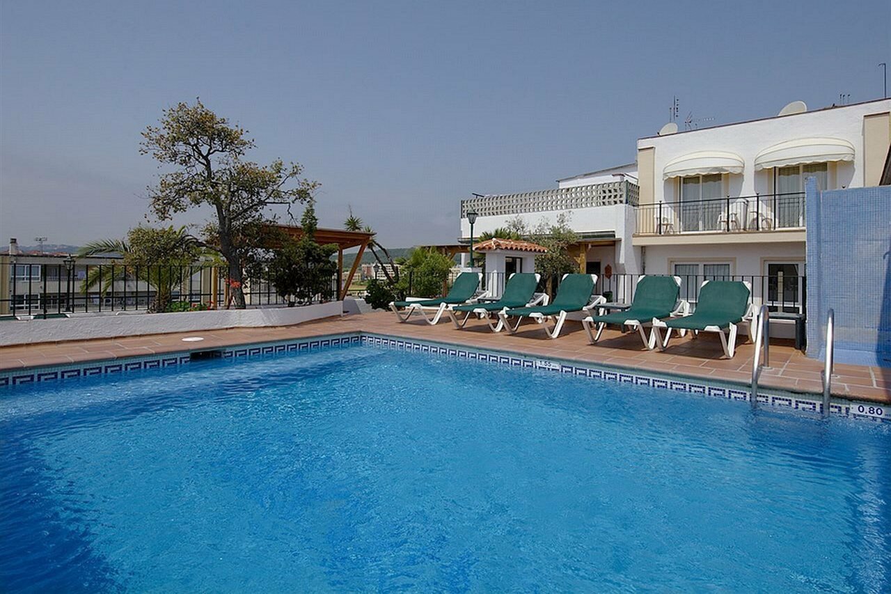 Фото Hotel Ninays