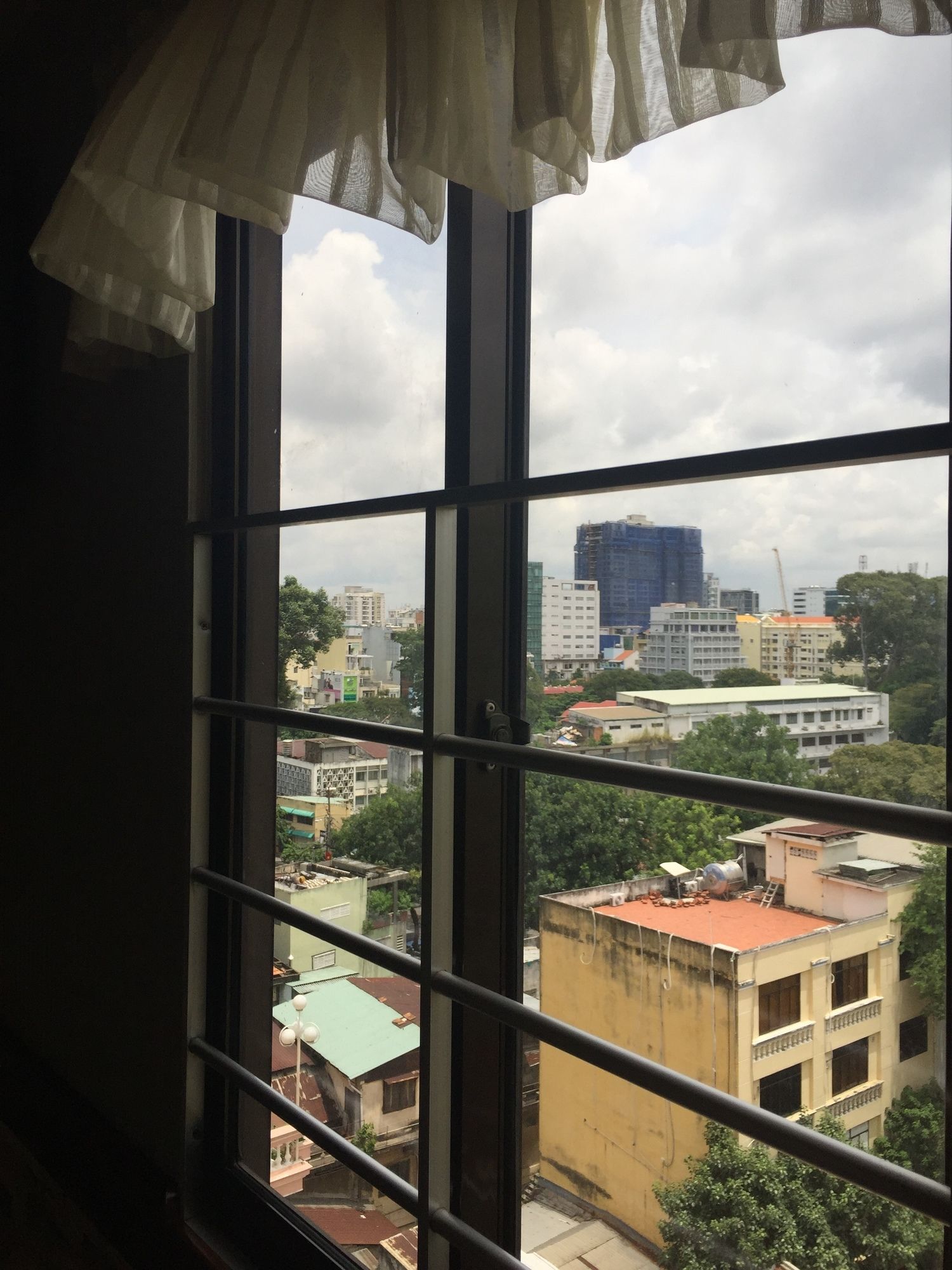 Фото Little Brick Saigon Hotel