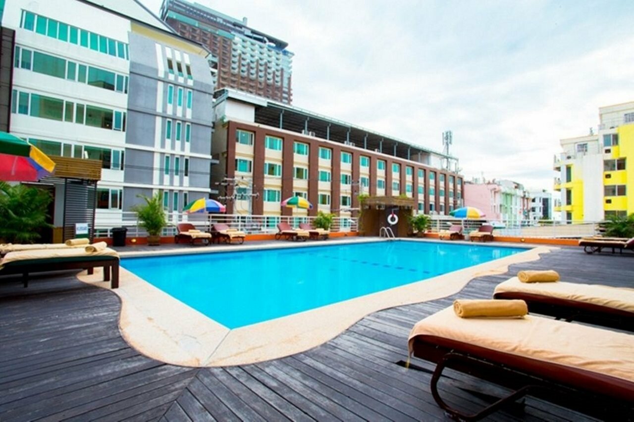 Фото Eastiny Plaza hotel