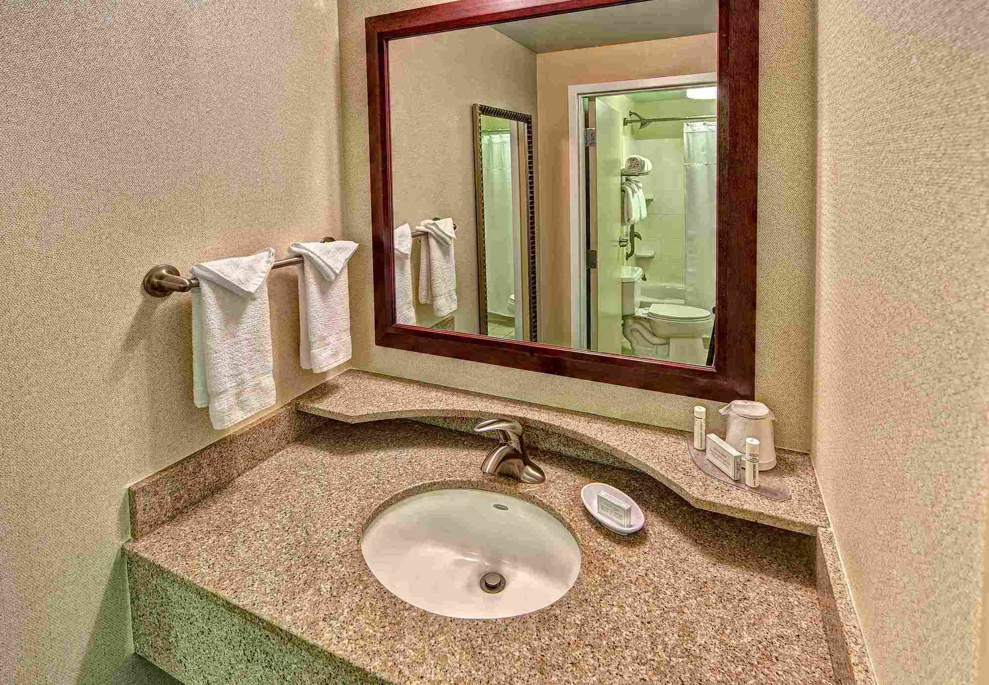 Фото SpringHill Suites Marriott Norfolk Old Dominion University