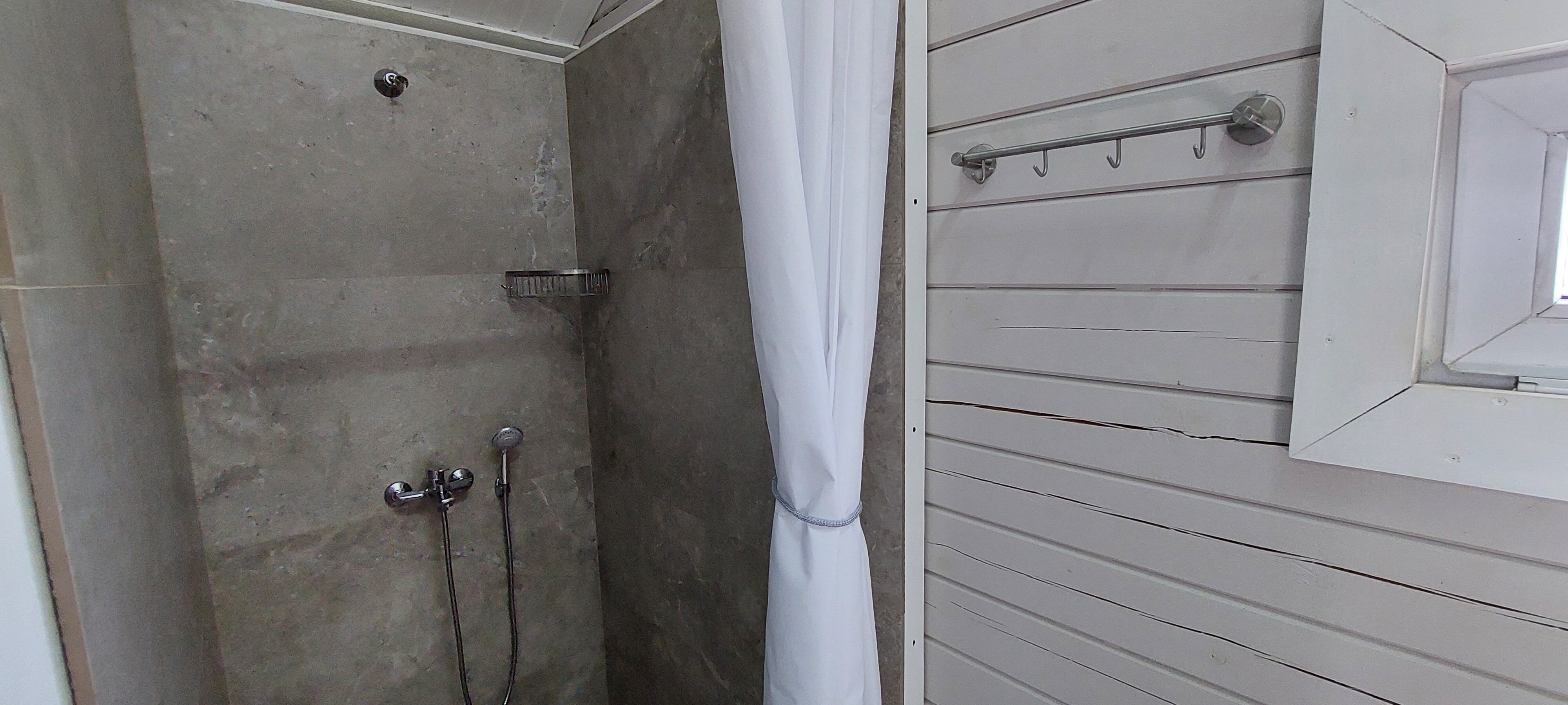 Фото White Horse