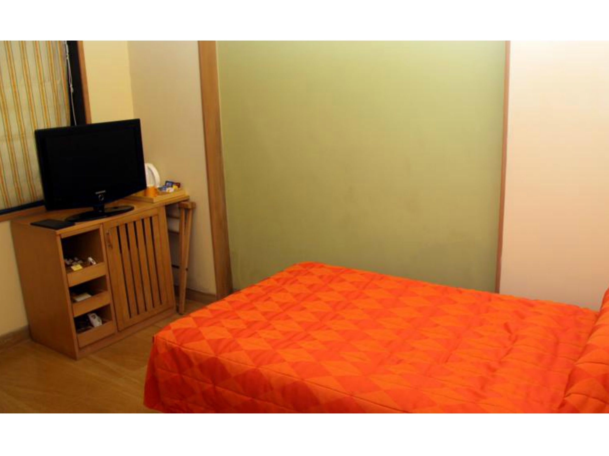 Фото The Shalimar Hotel