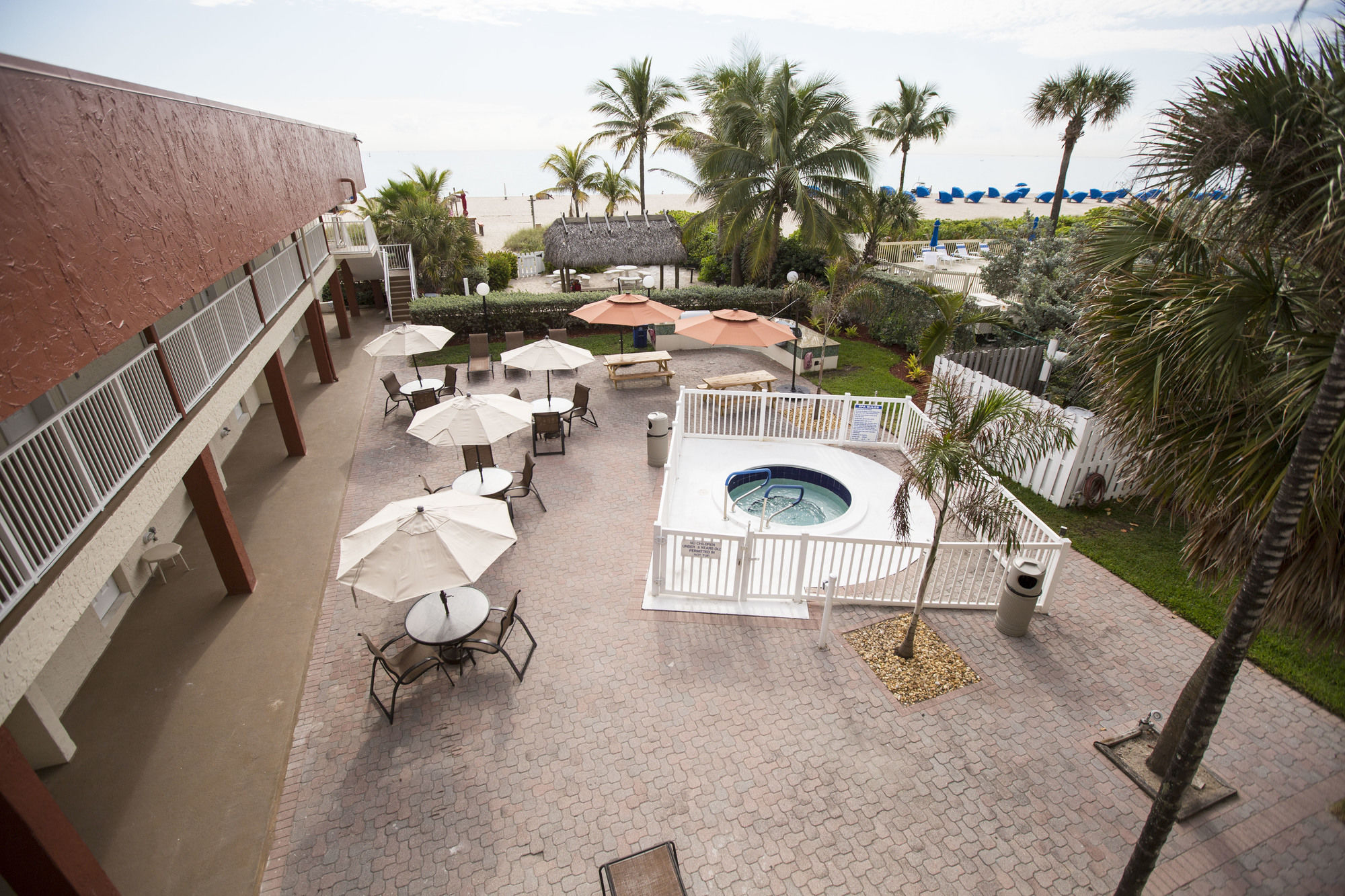 Фото La Costa Beach Club by Capital Vacations